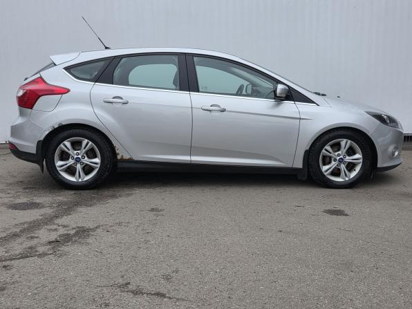 Ford Focus III с пробегом 2012 года, цена 630 000 рублей, 216295 км, хэтчбек, Автокод Объявления