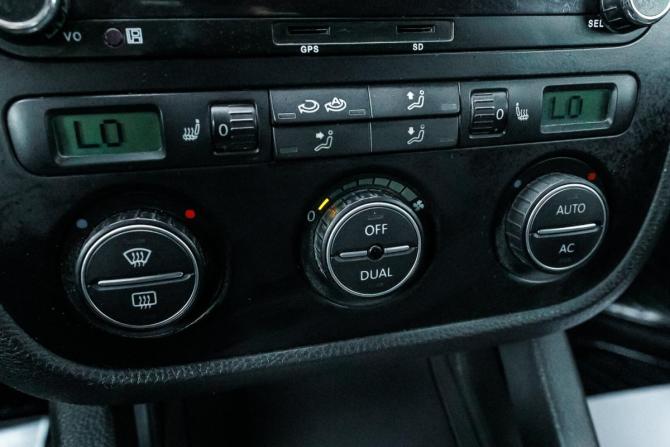 Volkswagen Jetta V с пробегом 2009 года, цена 460 000 рублей, 251322 км, седан, Автокод Объявления