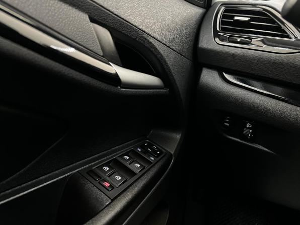 Lada (ВАЗ) Vesta I с пробегом 2018 года, цена 900 000 рублей, 113293 км, седан, Автокод Объявления