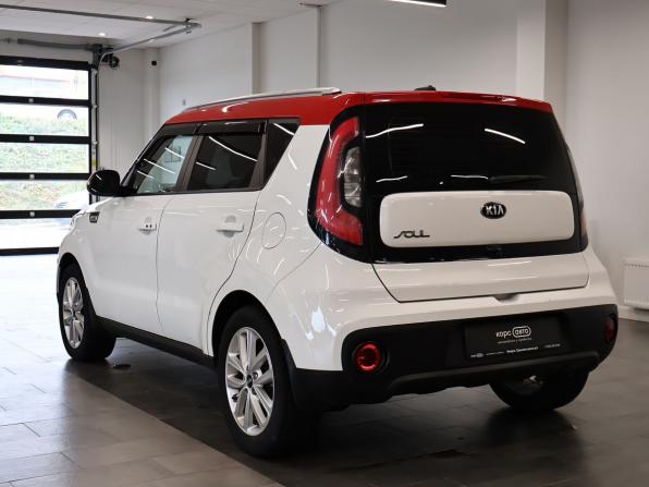 Kia Soul II Рестайлинг с пробегом 2018 года, цена 1 294 000 рублей, 155276 км, хэтчбек, Автокод Объявления