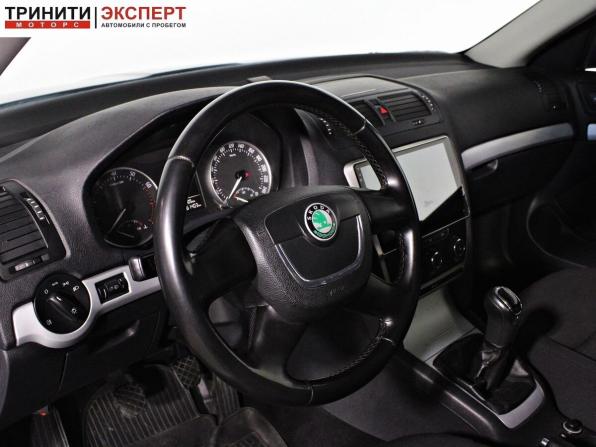 Skoda Octavia II (A5) Рестайлинг с пробегом 2011 года, цена 797 000 рублей, 261399 км, лифтбек, Автокод Объявления