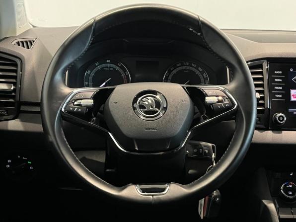 Skoda Karoq I с пробегом 2021 года, цена 2 740 000 рублей, 36487 км, внедорожник, Автокод Объявления