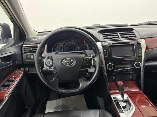 Toyota Camry VII (XV50) с пробегом 2012 года, цена 1 520 000 рублей, 216905 км, седан, Автокод Объявления
