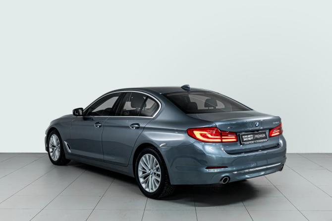 BMW 5 серии VII (G30/G31/G38) с пробегом 2018 года, цена 3 464 000 рублей, 111445 км, седан, Автокод Объявления