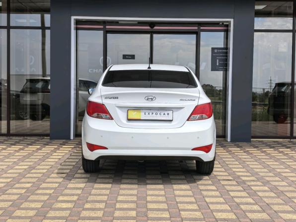 Hyundai Solaris I Рестайлинг с пробегом 2015 года, цена 1 250 000 рублей, 84028 км, седан, Автокод Объявления