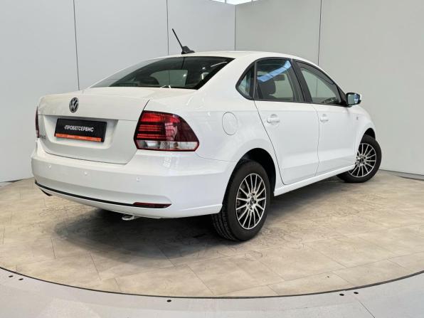 Volkswagen Polo V Рестайлинг с пробегом 2018 года, цена 1 270 000 рублей, 94699 км, седан, Автокод Объявления