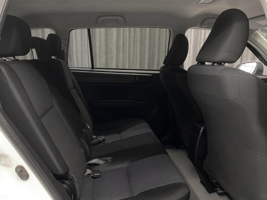 Toyota Corolla XI (E160 E170) Рестайлинг 2 Красноярск  - изображение 14