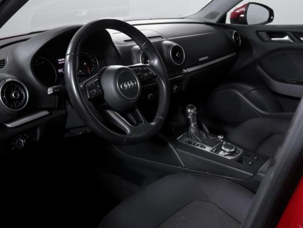 Audi A3 III (8V) Рестайлинг с пробегом 2016 года, цена 1 938 000 рублей, 58240 км, седан, Автокод Объявления