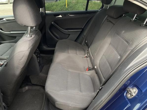 Volkswagen Jetta VI с пробегом 2012 года, цена 717 000 рублей, 303363 км, седан, Автокод Объявления