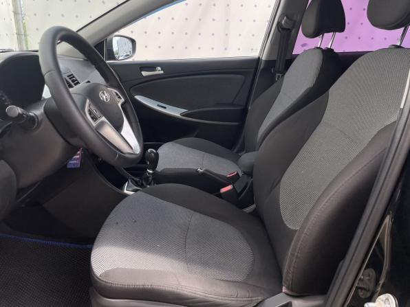 Hyundai Solaris I с пробегом 2013 года, цена 890 000 рублей, 130270 км, седан, Автокод Объявления