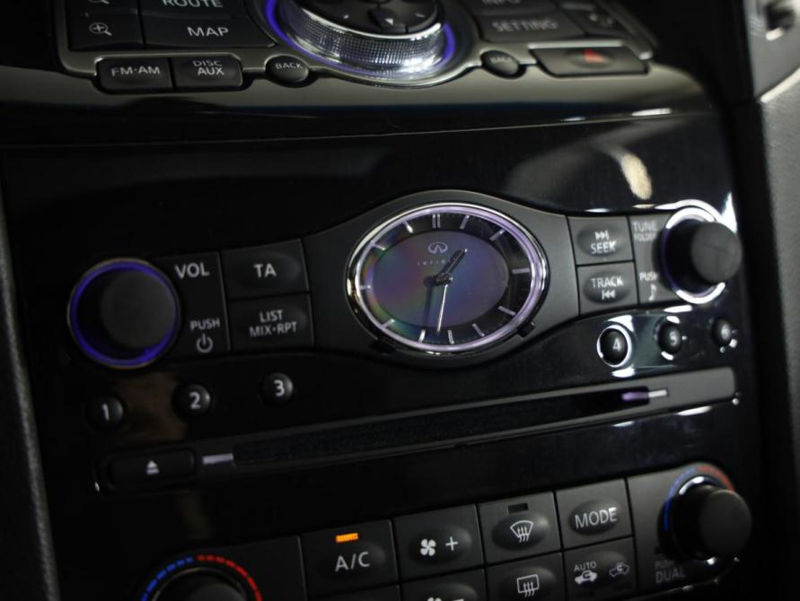 Infiniti QX70 Санкт-Петербург  - изображение 17