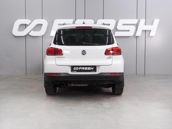 Volkswagen Tiguan I Рестайлинг с пробегом 2016 года, цена 1 699 000 рублей, 145812 км, внедорожник, Автокод Объявления