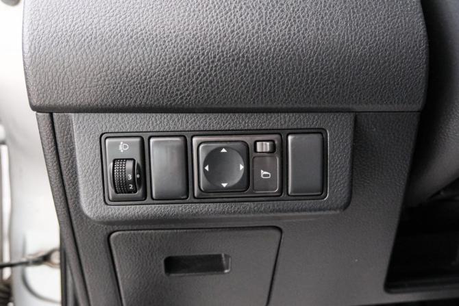 Nissan Tiida I Рестайлинг с пробегом 2010 года, цена 759 000 рублей, 184000 км, седан, Автокод Объявления