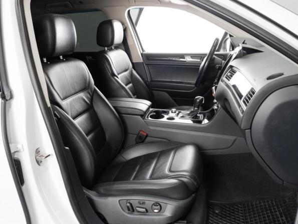 Volkswagen Touareg II Рестайлинг с пробегом 2016 года, цена 2 999 000 рублей, 201407 км, внедорожник, Автокод Объявления