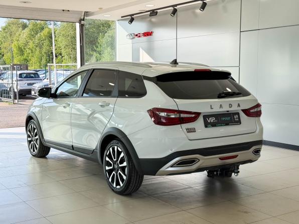 Lada (ВАЗ) Vesta I Рестайлинг (NG) с пробегом 2024 года, цена 1 597 000 рублей, 25054 км, универсал, Автокод Объявления