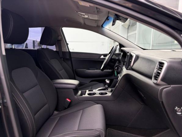 Kia Sportage IV Рестайлинг с пробегом 2019 года, цена 2 245 000 рублей, 63000 км, внедорожник, Автокод Объявления