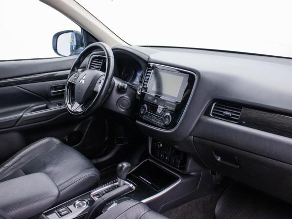 Mitsubishi Outlander III Рестайлинг 2 с пробегом 2018 года, цена 1 450 000 рублей, 274272 км, внедорожник, Автокод Объявления