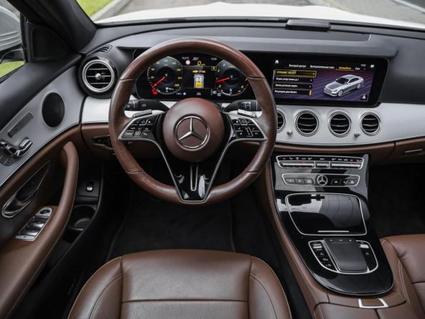 Mercedes-Benz E-Класс V (W213 S213 C238) Рестайлинг с пробегом 2021 года, цена 4 199 000 рублей, 70691 км, седан, Автокод Объявления