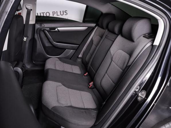 Volkswagen Passat B7 с пробегом 2011 года, цена 999 000 рублей, 278000 км, седан, Автокод Объявления