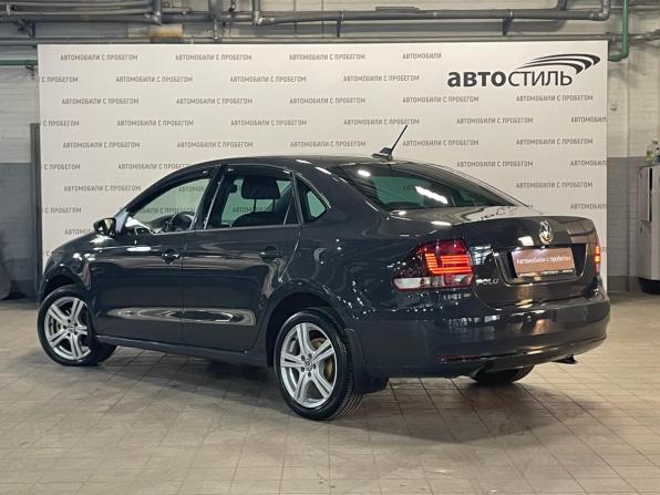 Volkswagen Polo V Рестайлинг с пробегом 2018 года, цена 1 139 000 рублей, 56095 км, седан, Автокод Объявления