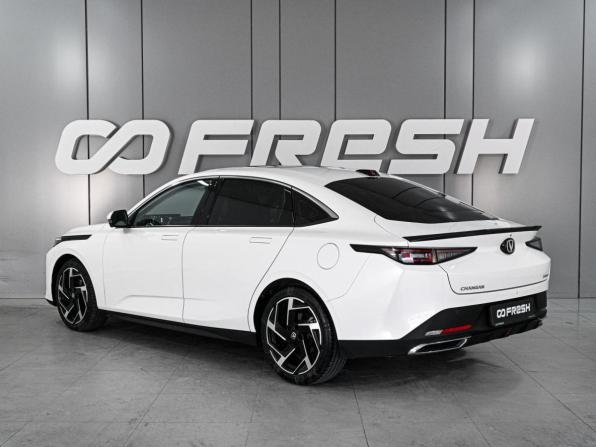 Changan Lamore с пробегом 2024 года, цена 2 239 000 рублей, 10017 км, седан, Автокод Объявления