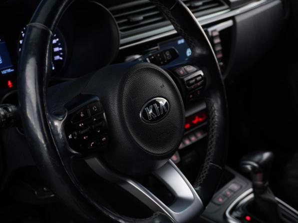 Kia Rio IV с пробегом 2018 года, цена 1 654 444 рубля, 102735 км, хэтчбек, Автокод Объявления