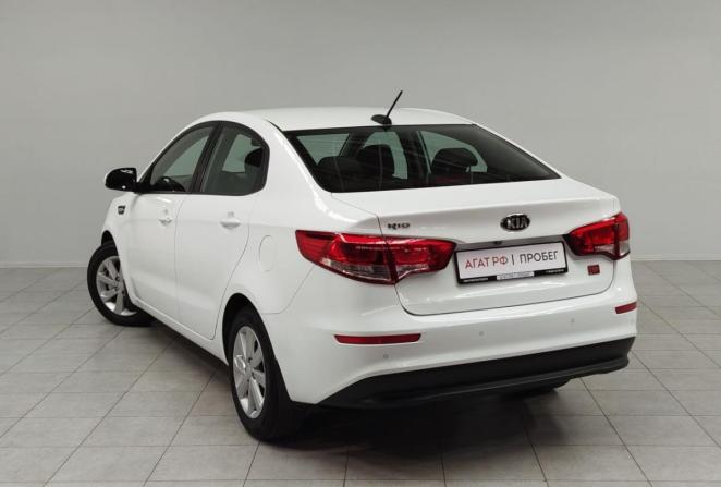 Kia Rio III Рестайлинг с пробегом 2017 года, цена 1 215 000 рублей, 93271 км, седан, Автокод Объявления