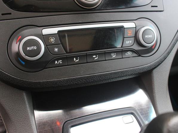 Ford C-MAX I Рестайлинг с пробегом 2007 года, цена 407 000 рублей, 205045 км, компактвэн, Автокод Объявления