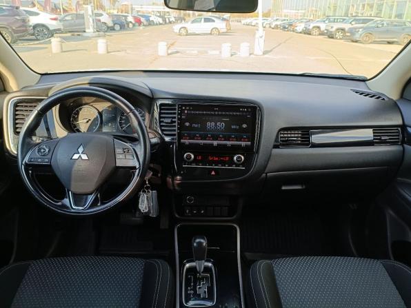 Mitsubishi Outlander III Рестайлинг 3 с пробегом 2021 года, цена 1 810 000 рублей, 99500 км, внедорожник, Автокод Объявления