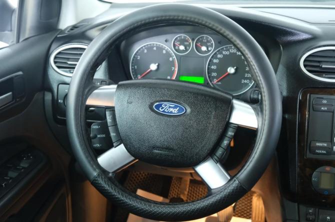 Ford Focus II с пробегом 2006 года, цена 549 000 рублей, 279412 км, хэтчбек, Автокод Объявления