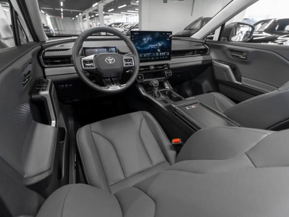 Toyota RAV4 VI (XA60) с пробегом 2026 года, цена 4 100 000 рублей, 30 км, внедорожник, Автокод Объявления