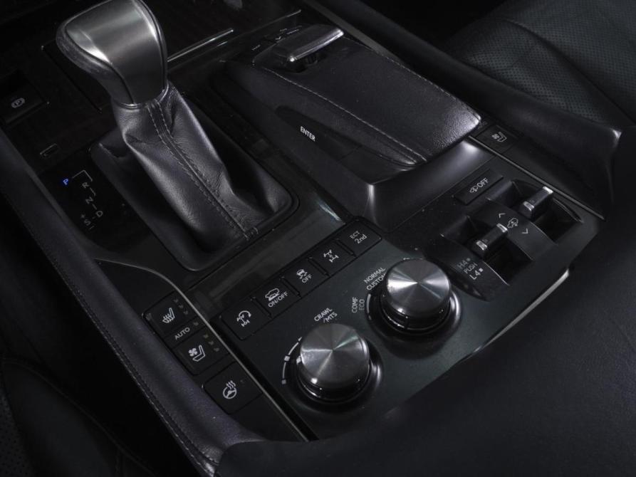 Lexus LX III Рестайлинг 2 Ростов-на-Дону  - изображение 17
