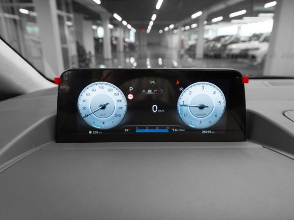 Hyundai Staria I с пробегом 2024 года, цена 6 200 000 рублей, 35945 км, минивэн, Автокод Объявления