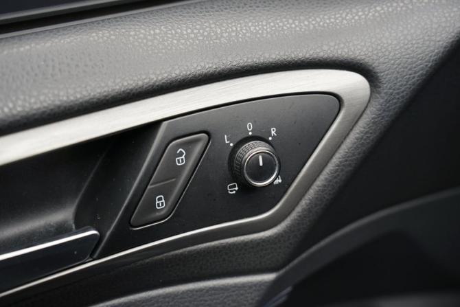 Volkswagen Golf VII с пробегом 2013 года, цена 1 240 000 рублей, 178000 км, хэтчбек, Автокод Объявления