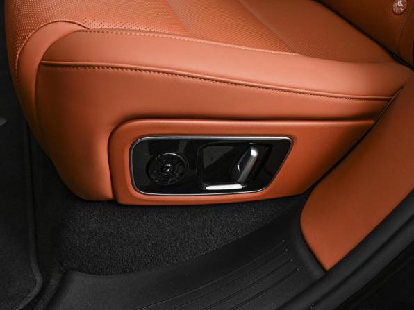 Li Auto (Lixiang) L7 I Рестайлинг с пробегом 2025 года, цена 7 800 000 рублей, 806 км, внедорожник, Автокод Объявления
