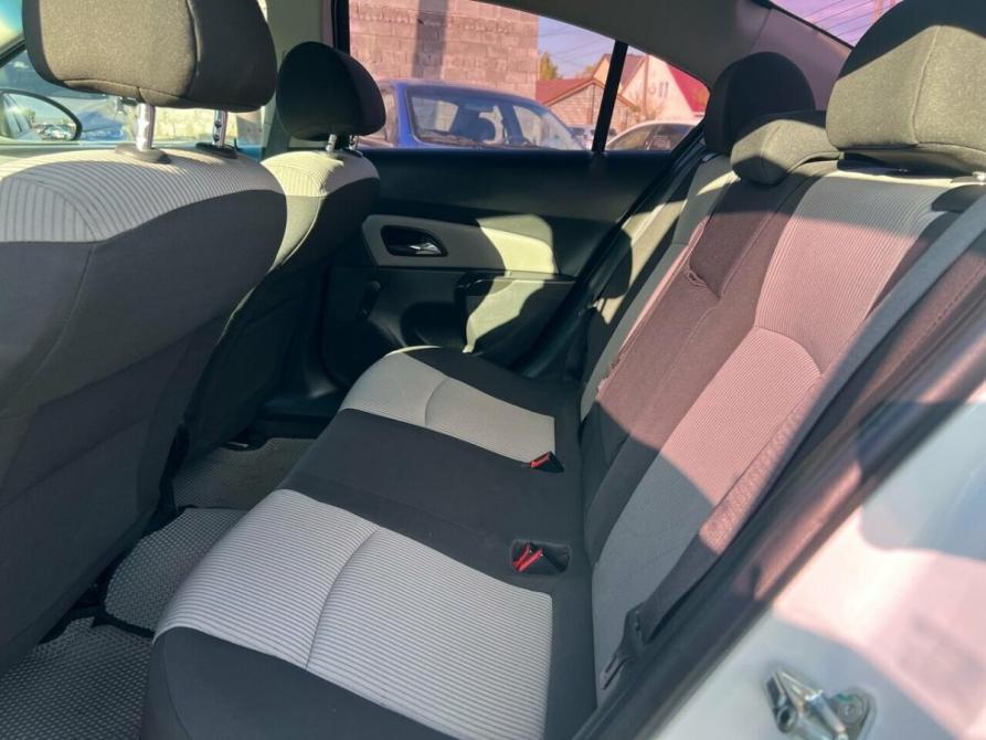 Chevrolet Cruze I Рестайлинг Магнитогорск  - изображение 9