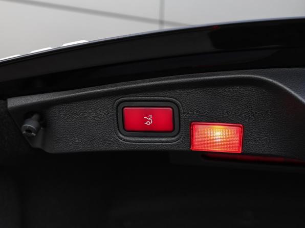 Mercedes-Benz C-Класс IV (W205) с пробегом 2017 года, цена 3 398 000 рублей, 88900 км, купе, Автокод Объявления