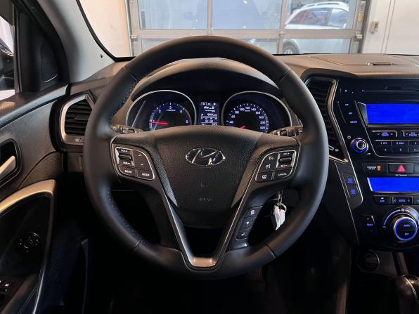 Hyundai Santa Fe III с пробегом 2013 года, цена 2 077 000 рублей, 145320 км, внедорожник, Автокод Объявления