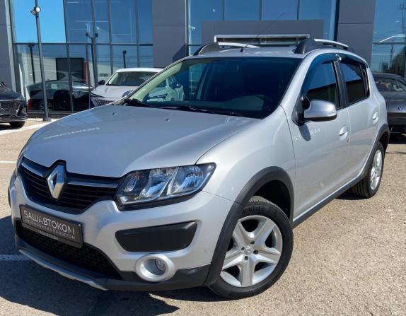 Renault Sandero II с пробегом 2017 года, цена 889 000 рублей, 97494 км, хэтчбек, Автокод Объявления