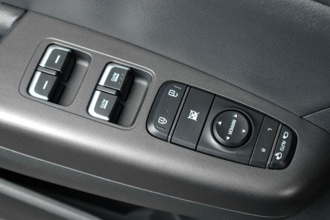 Kia Sportage IV Рестайлинг с пробегом 2019 года, цена 2 159 000 рублей, 173000 км, внедорожник, Автокод Объявления