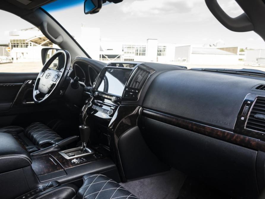 Toyota Land Cruiser 200 Series Рестайлинг 1 Москва  - изображение 15