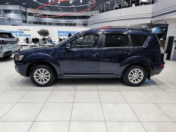 Mitsubishi Outlander II Рестайлинг с пробегом 2011 года, цена 899 000 рублей, 300689 км, внедорожник, Автокод Объявления