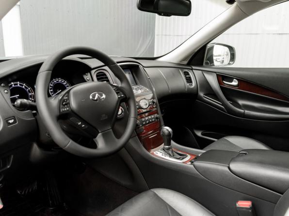 Infiniti QX50 I Рестайлинг с пробегом 2016 года, цена 1 835 000 рублей, 155337 км, внедорожник, Автокод Объявления