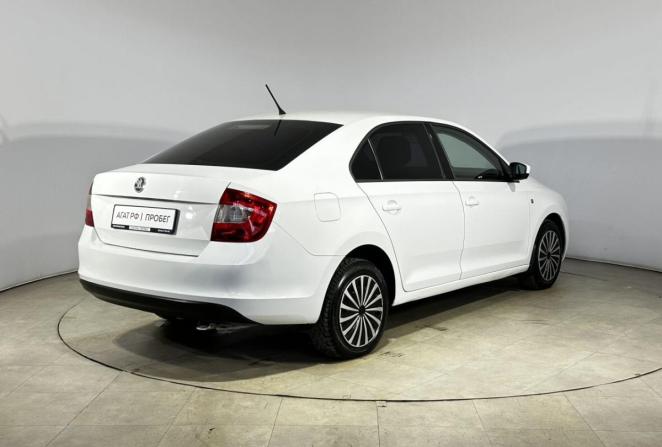 Skoda Rapid I с пробегом 2014 года, цена 705 000 рублей, 263372 км, лифтбек, Автокод Объявления