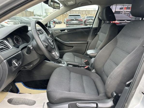 Volkswagen Jetta VI с пробегом 2012 года, цена 590 000 рублей, 170859 км, седан, Автокод Объявления