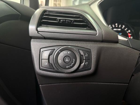 Ford Mondeo V с пробегом 2016 года, цена 1 300 000 рублей, 271239 км, седан, Автокод Объявления