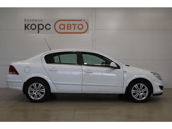 Opel Astra H Рестайлинг с пробегом 2012 года, цена 557 000 рублей, 257000 км, седан, Автокод Объявления