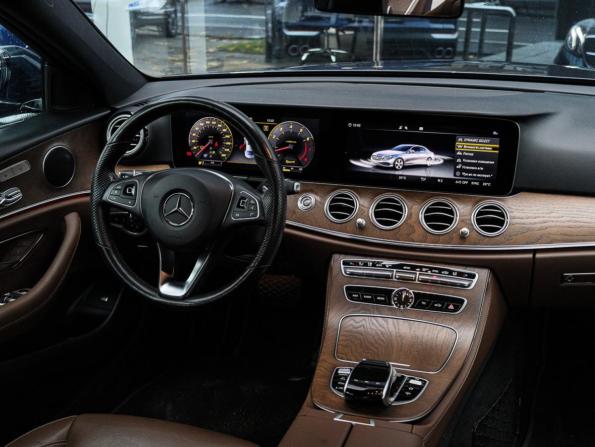 Mercedes-Benz E-Класс V (W213 S213 C238) с пробегом 2017 года, цена 3 450 000 рублей, 46271 км, седан, Автокод Объявления
