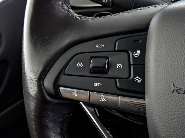 Cadillac Escalade V с пробегом 2023 года, цена 10 200 000 рублей, 37639 км, внедорожник, Автокод Объявления