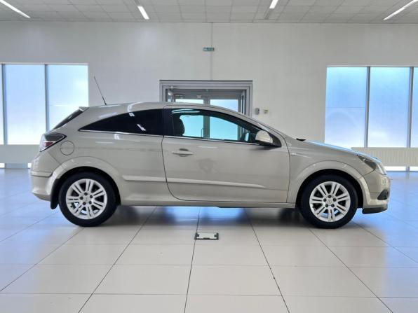 Opel Astra H Рестайлинг с пробегом 2010 года, цена 699 000 рублей, 198640 км, хэтчбек, Автокод Объявления